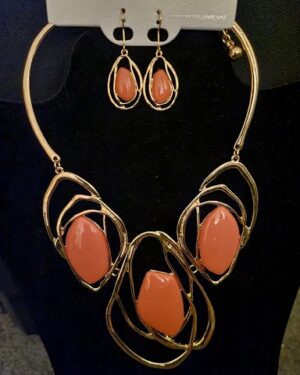 Gold/Coral Fashion Necklace